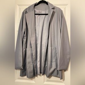 Oversized gray blazer